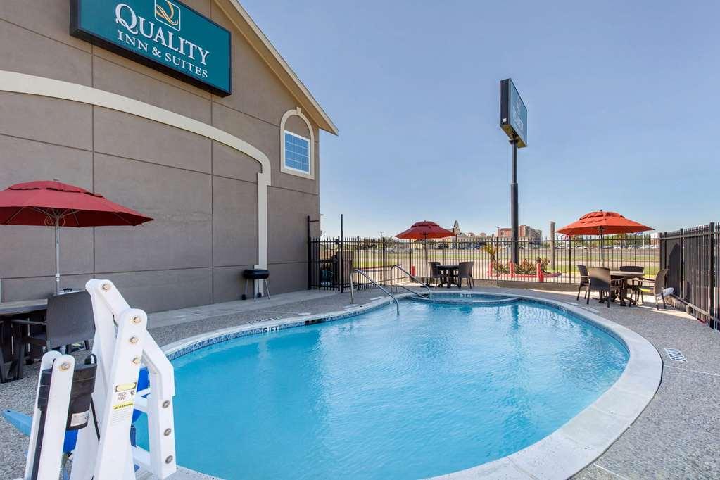 Quality Inn & Suites Port Arthur - Nederland Съоръжения снимка