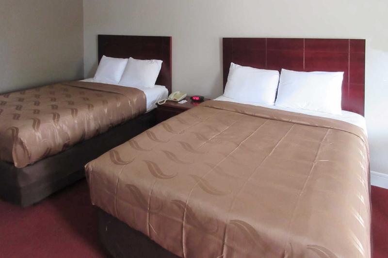 Quality Inn & Suites Port Arthur - Nederland Екстериор снимка