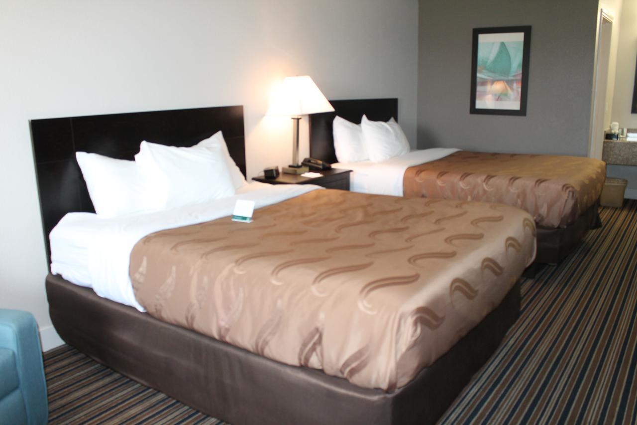 Quality Inn & Suites Port Arthur - Nederland Екстериор снимка